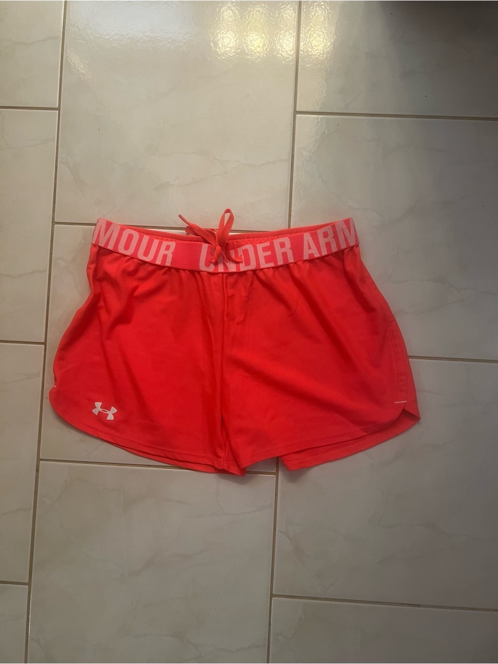 Under Armour Women’s Heat Gear Loose Fit Neon Coral Pink Drawstring Shorts